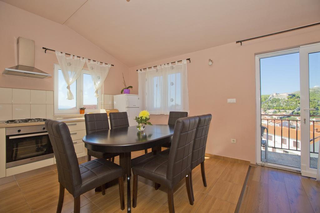 Apartmani Vini Хвар Экстерьер фото